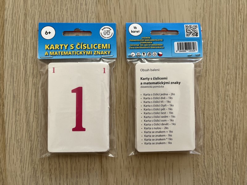 Karty s číslicemi a matematickými znaky